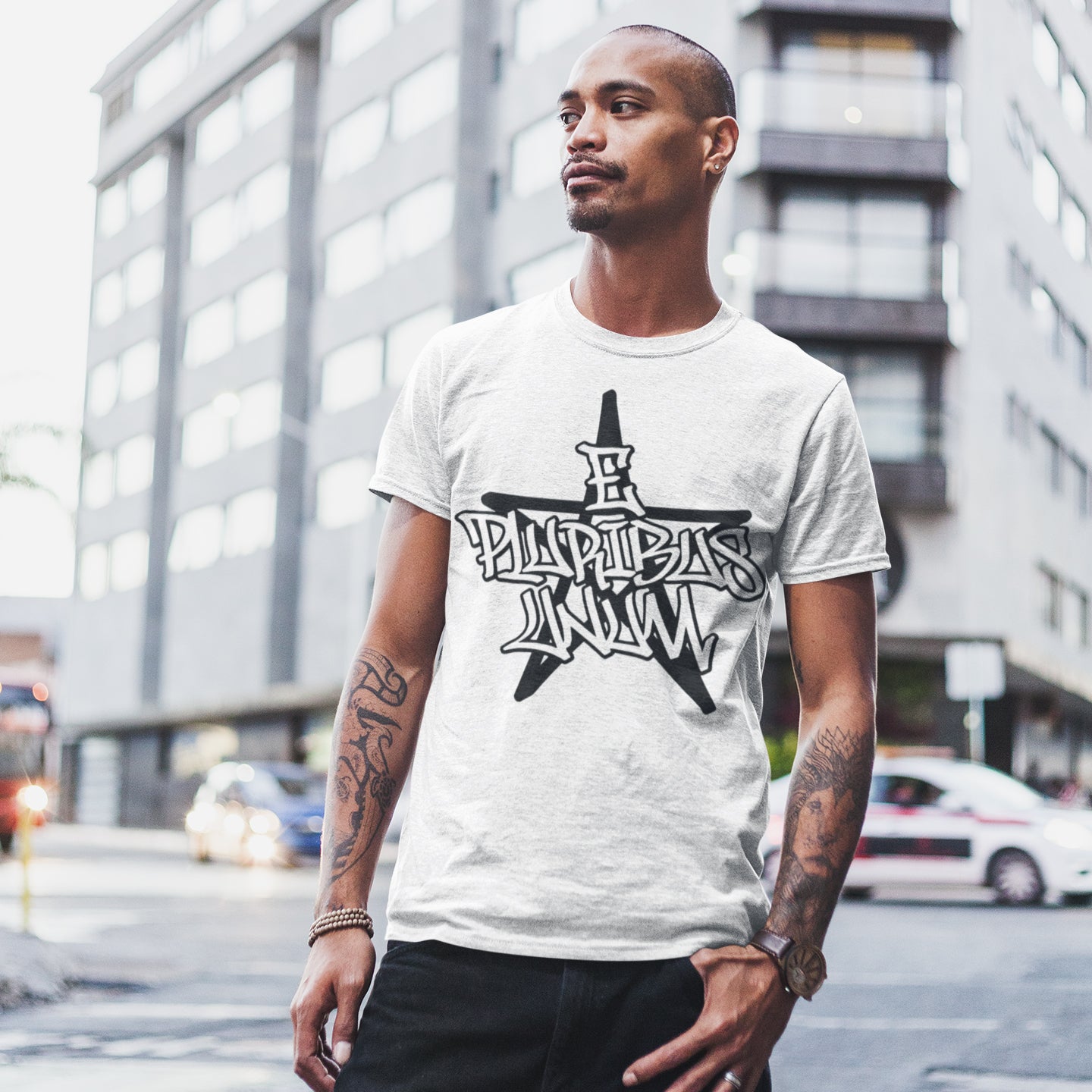 E PLURIBUS UNUM Tee